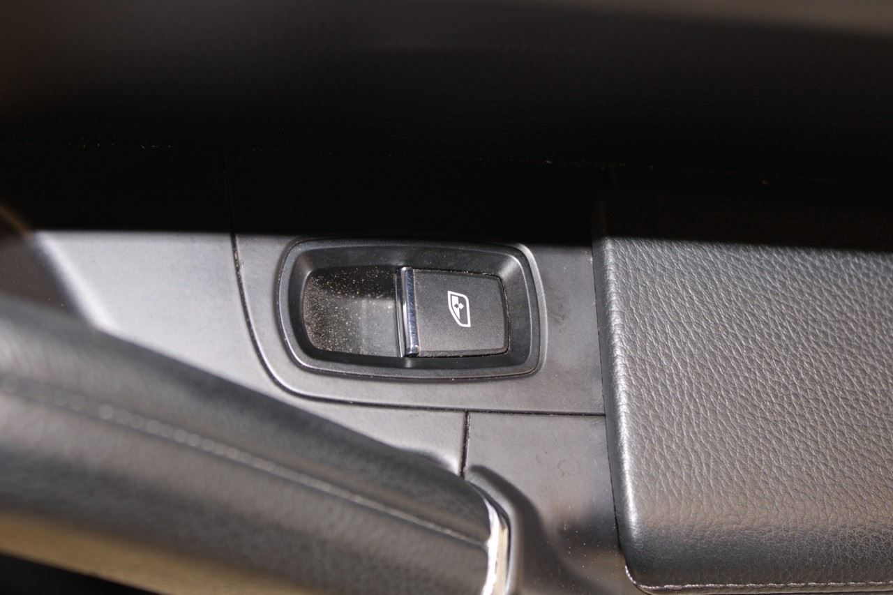 11-18 Porsche Cayenne Platinum Rear Right Side Door Trim Panel 7P0-863-981 *ReaD - Alshned Auto Parts