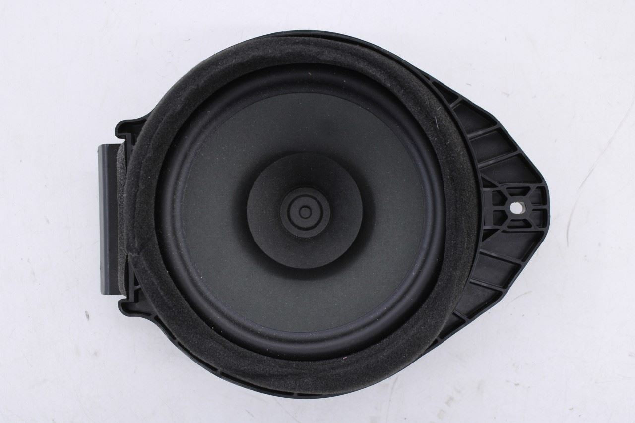 2018-2024 Chevrolet Equinox LT Rear Right and Left Door Audio Speaker 3903516511