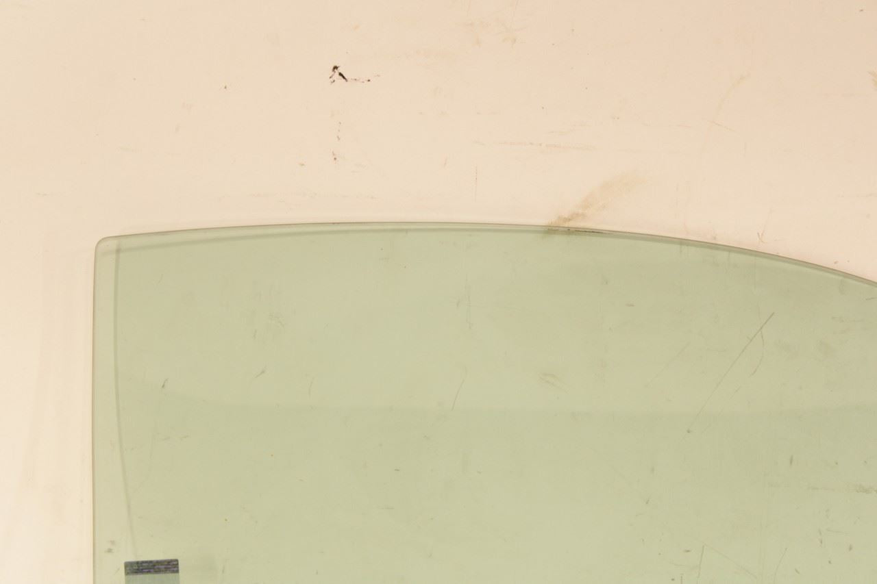 1997-2004 Chevrolet Corvette Front Left Driver Side Door Window Glass 10403189 - Alshned Auto Parts