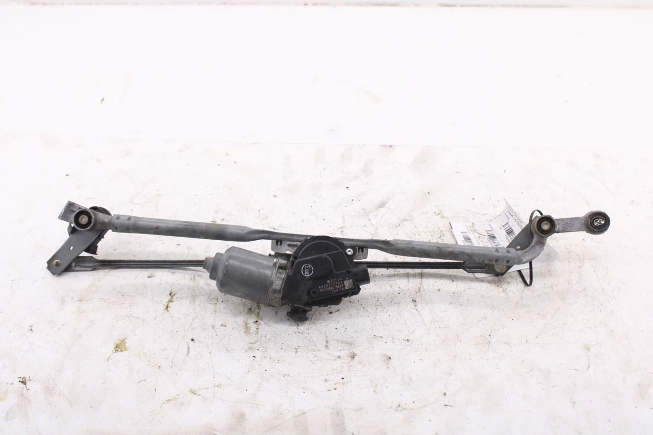 2014-2015 Dodge Durango SXT Front Windshield Wiper Transmission Linkage w/ Motor0