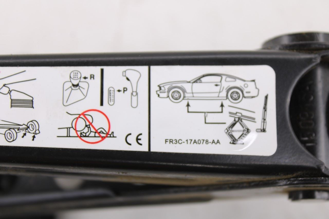 2015-2026 Ford Mustang Convertible V6 3.7L RWD Lifting Jack w/ Wheel Nut Wrench7