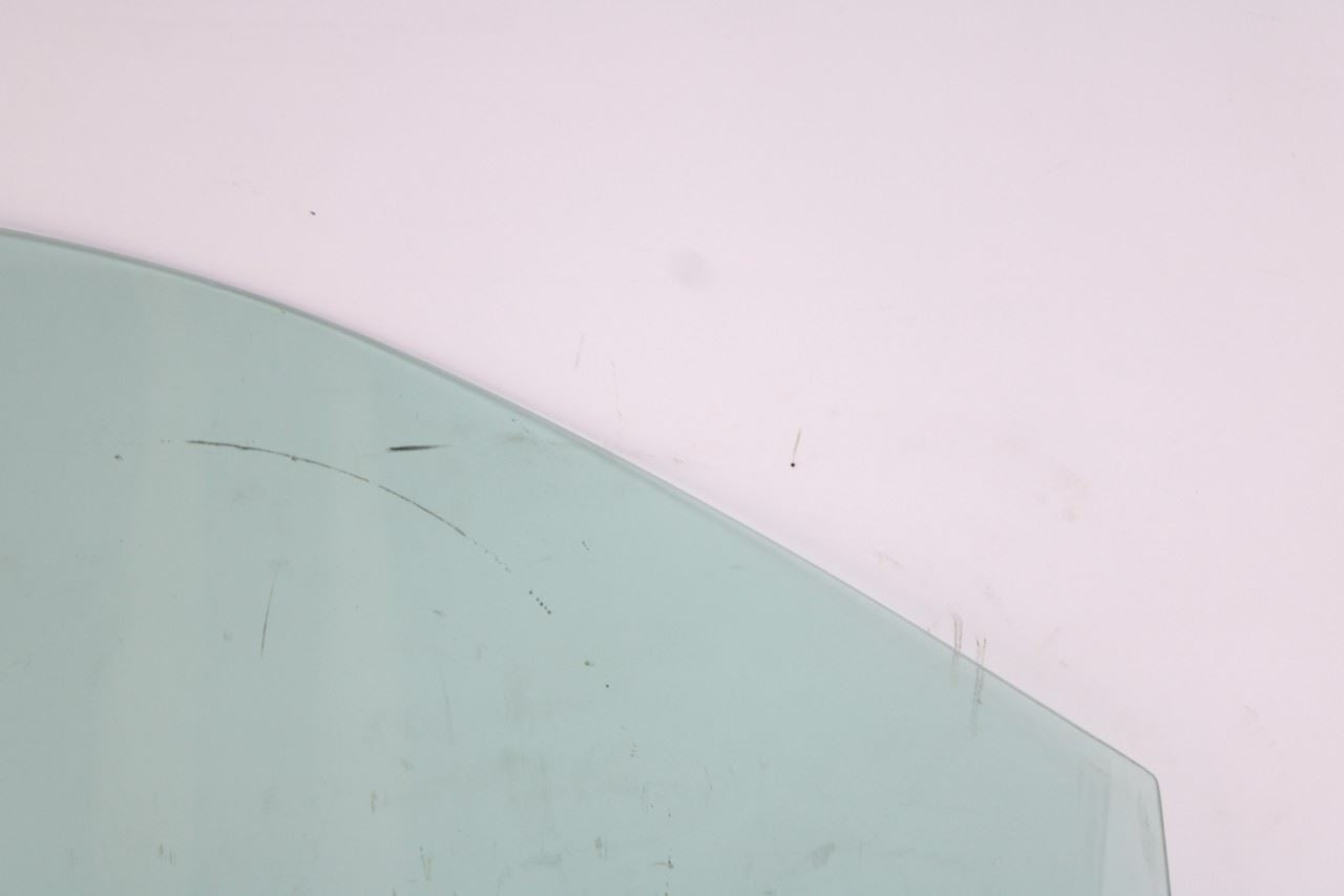 2008-2020 Dodge Grand Caravan SXT Front Left Door Window Movable Glass 4894611AB9