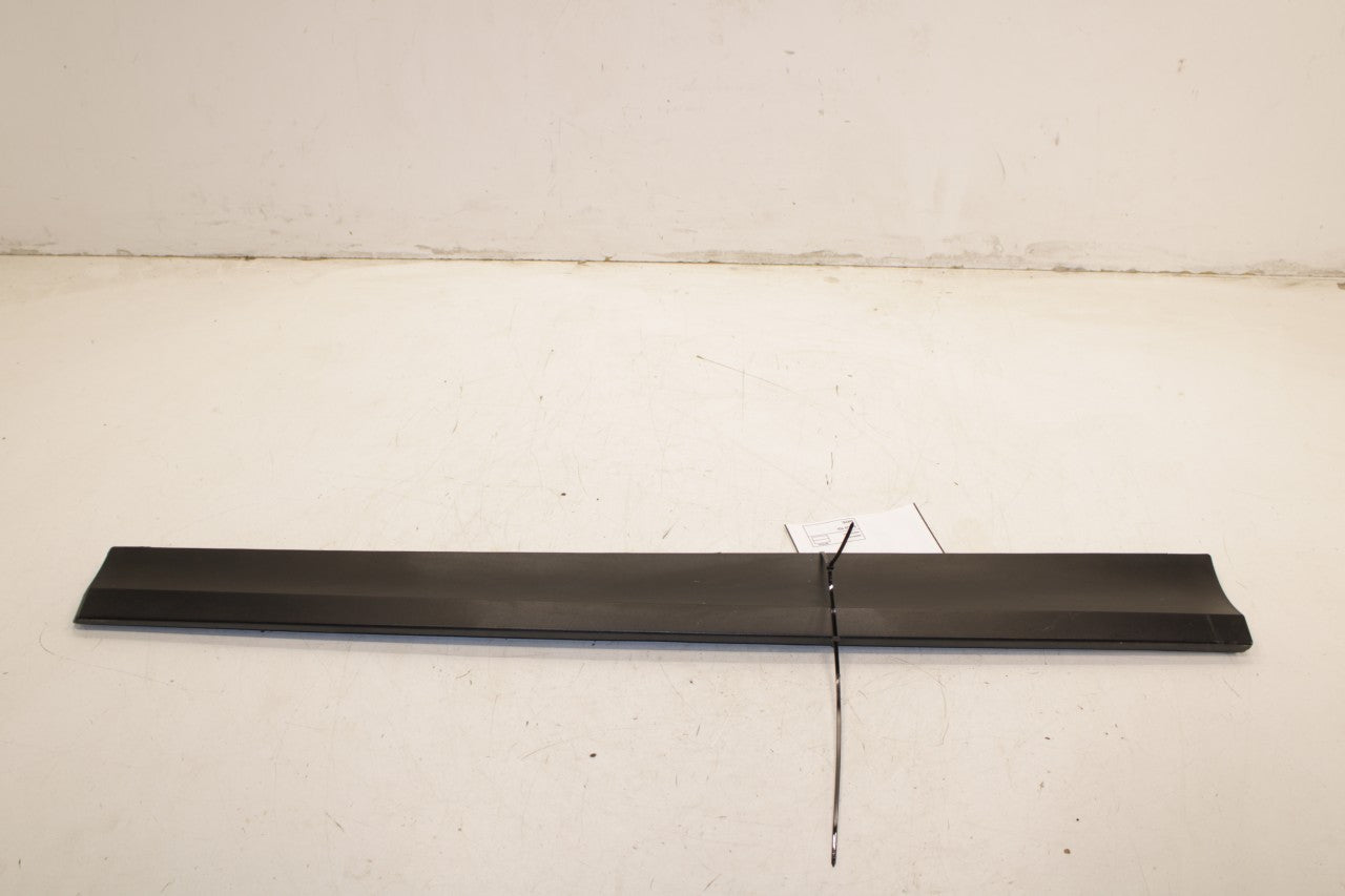 2011-17 BMW X3 xDrive28i Front Right Side Door Lower Molding 51137205780 *ReaD* - Alshned Auto Parts