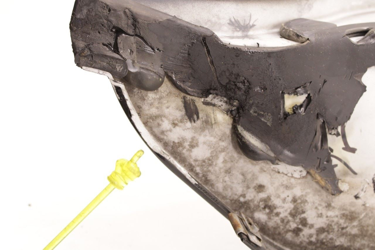 97-04 Chevrolet Corvette LH Lower Door Opening Trim Rocker Panel 10444701 *ReaD* - Alshned Auto Parts