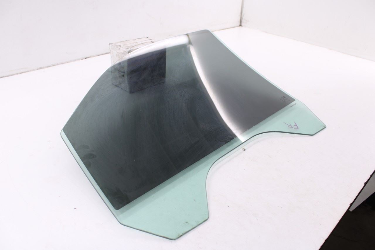 2014-19 Chevrolet Silverado 1500 Work Truck 2WT Front Right Door Glass 209791157