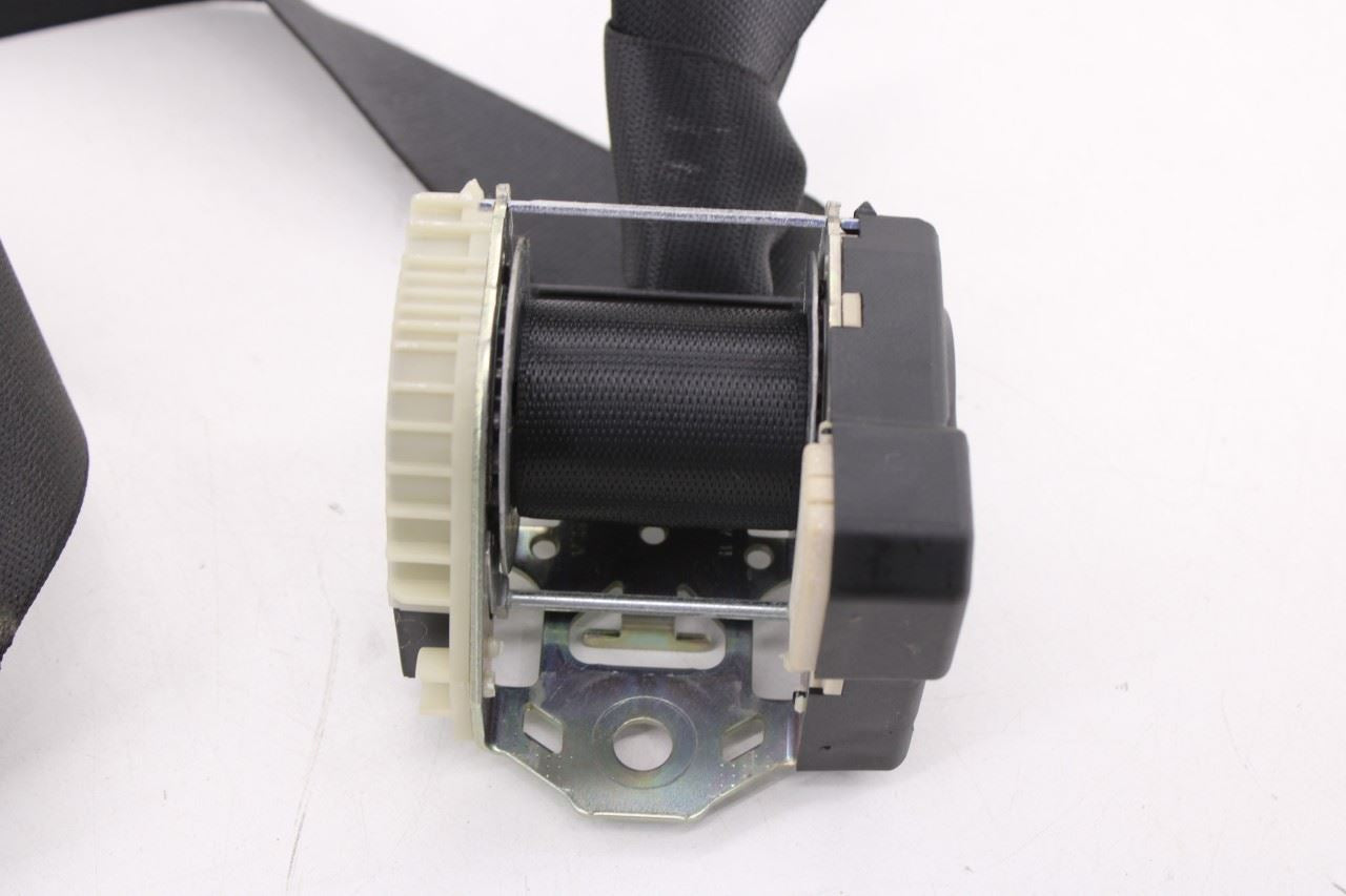 10-12 Land Rover Range Rover HSE 5.0L Rear Left Side 2nd Row Seat Belt Retractor4