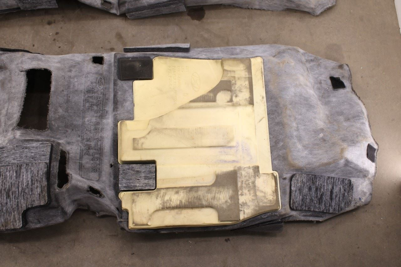 2021-2026 Hyundai Elantra SE 2.0L FWD Front and Rear Floor Carpet Liner Covering10