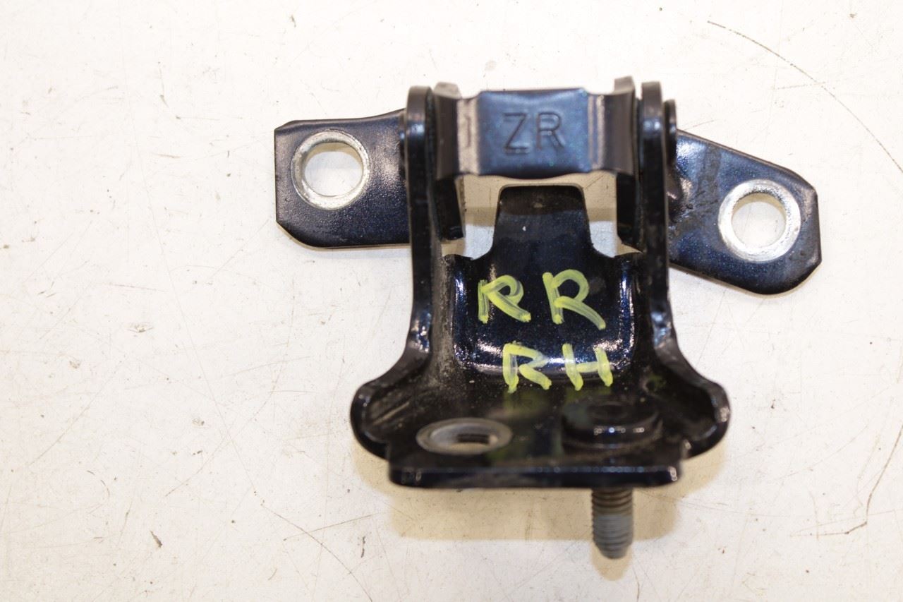 20-25 Mazda CX-30 2.5 S Rear Right Door Hinge Upper and Lower Pair KD53-72-210A - Alshned Auto Parts