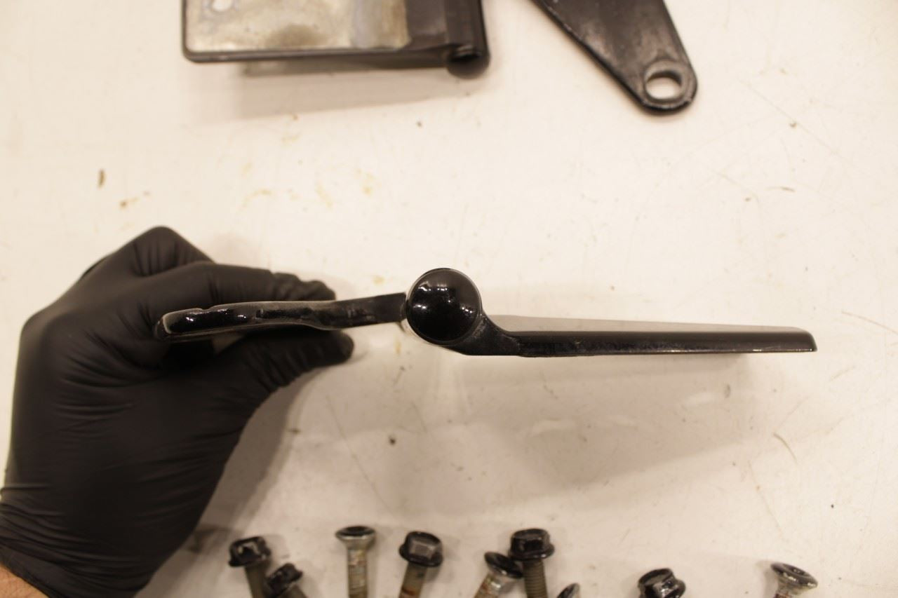 2007-18 Jeep Wrangler Sport 2dr Front Right Side Door Hinge Upper and Lower Pair - Alshned Auto Parts