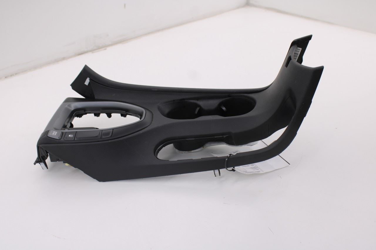 19-21 Hyundai Veloster Center Console Upper Cover Panel Assembly 84651-J3000-NNB2