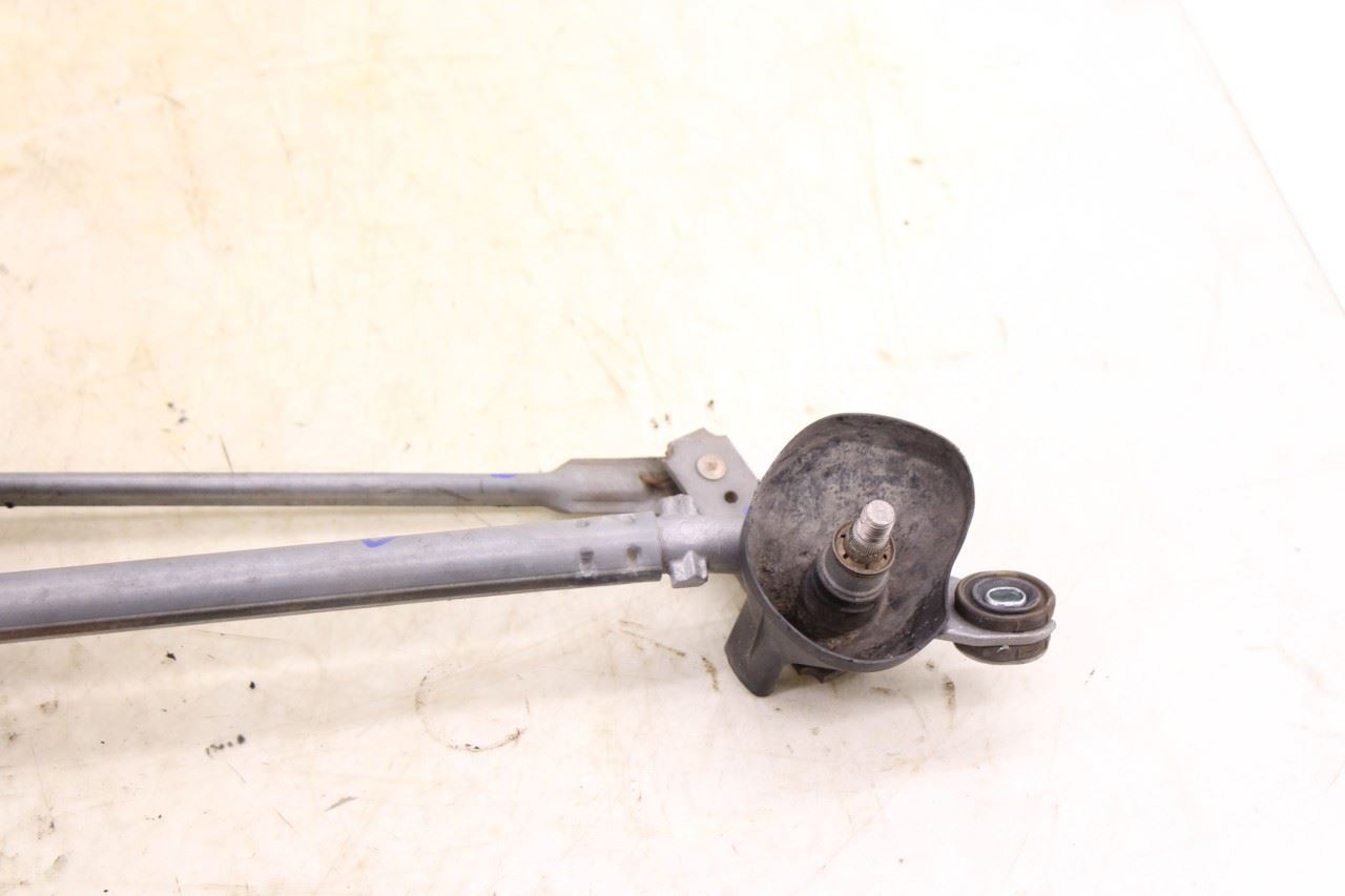 15-23 Toyota Tacoma Limited Front Windshield Wiper Transmission Linkage w/ Motor - Alshned Auto Parts
