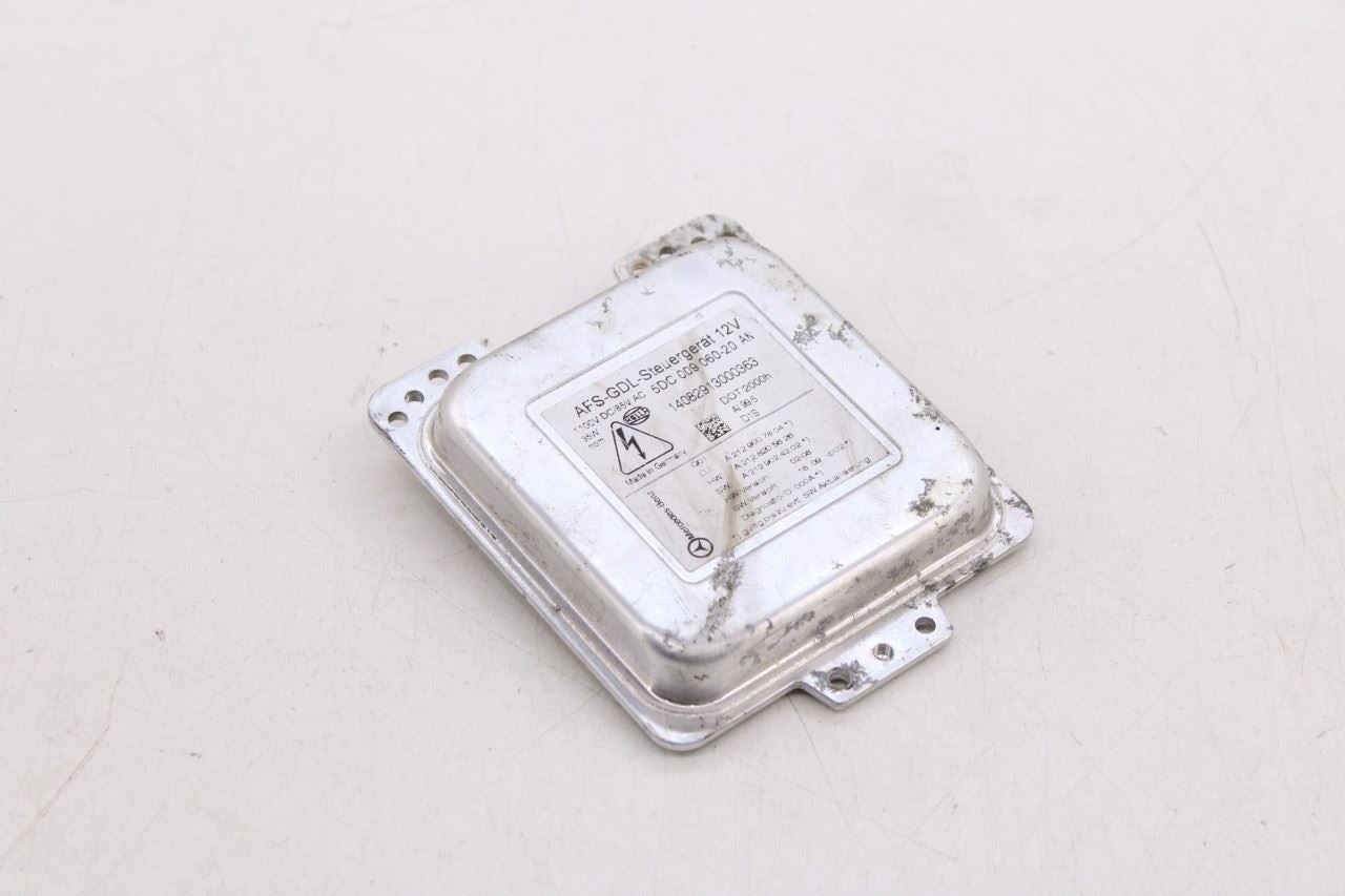 2010-2013 Mercedes-Benz E 350 Luxury 4Matic FR LH Headlight Xenon Ballast Module0