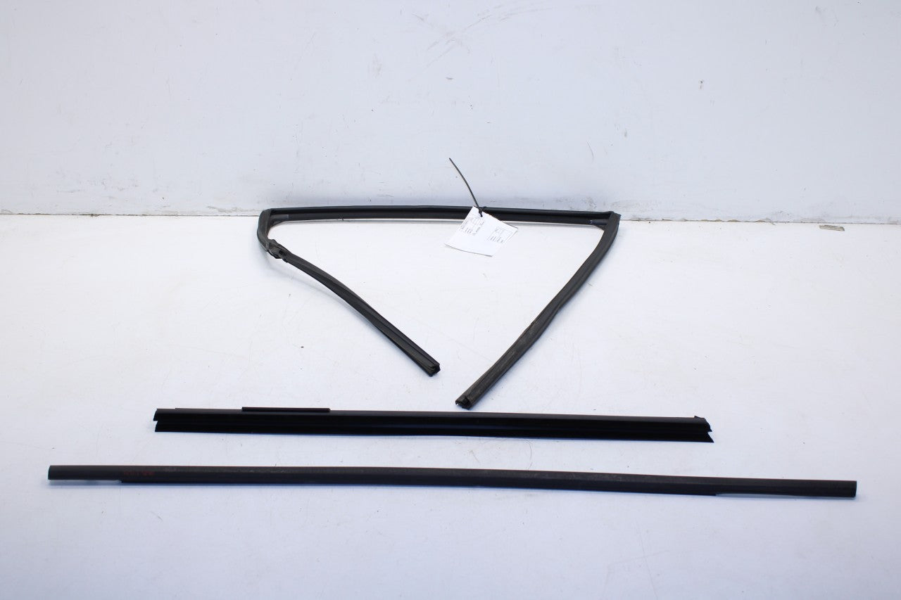 13-20 Nissan Pathfinder Rear Right Door Run Channel w/ Belt Outer Inner Molding - Alshned Auto Parts