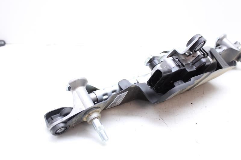 2024-2025 Chevrolet Trax Front Wiper Transmission Linkage w/ Motor 42840260 OEM - Alshned Auto Parts
