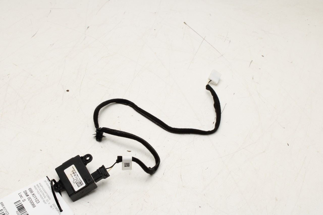 2023-2024 Kia Sportage Hybrid EX Front Right Side Seat USB Port Charger w/ Cable - Alshned Auto Parts