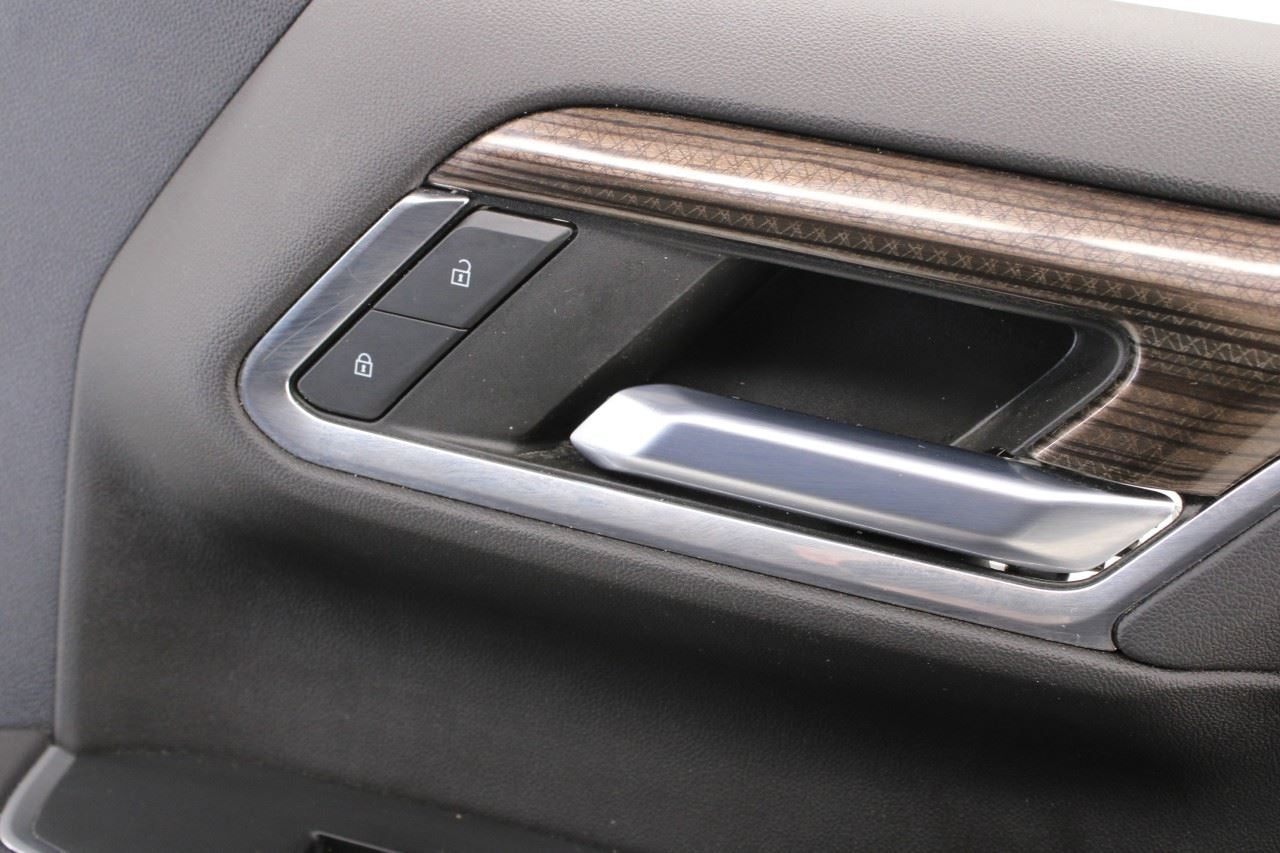 2022-2024 Chevrolet Silverado LT-L Crew Cab Front Right Door Trim Panel 86824706 - Alshned Auto Parts