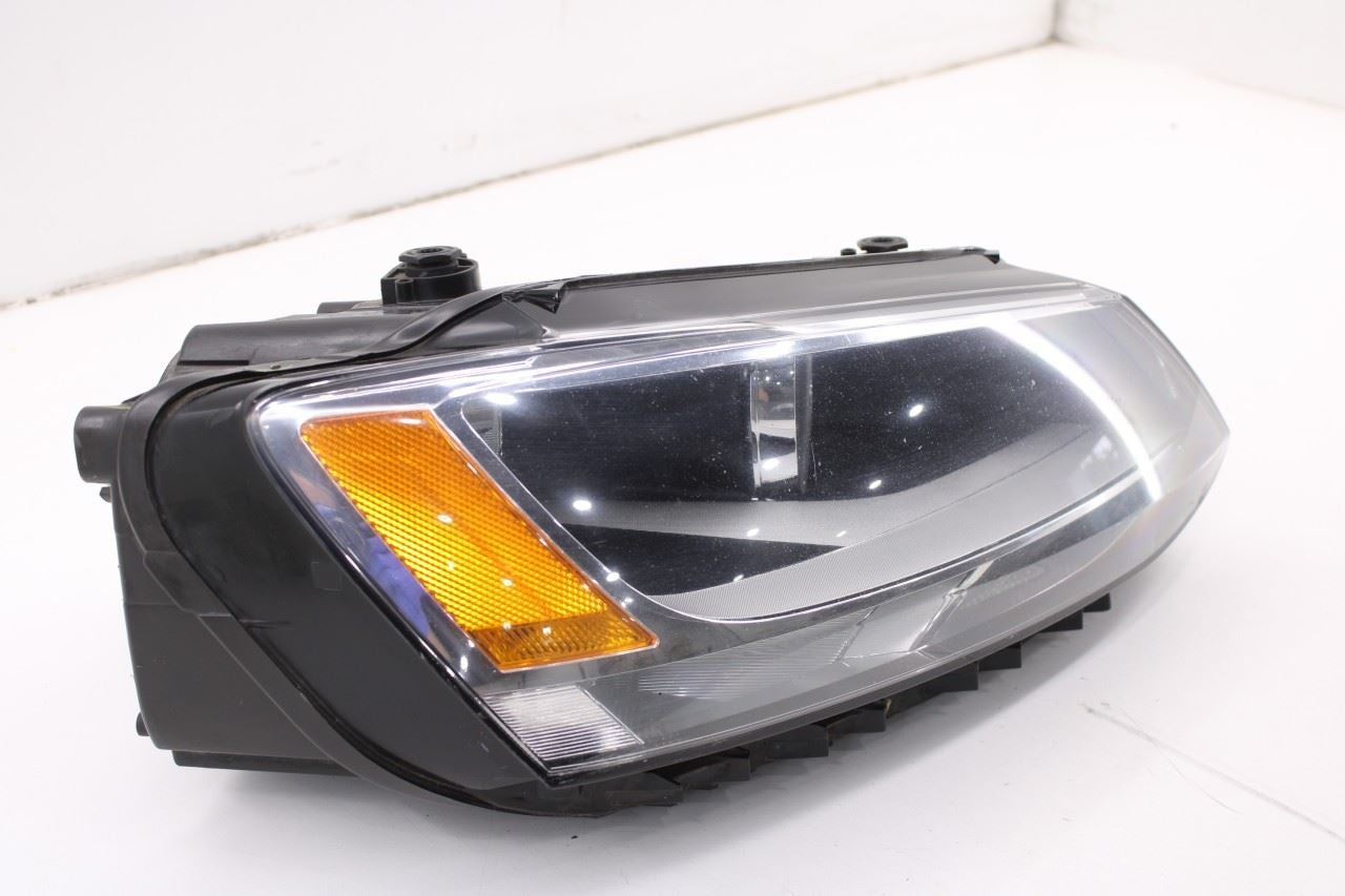 11-16 Volkswagen Jetta Sport Front Passenger RH Side Headlight Lamp 5C7-941-0064