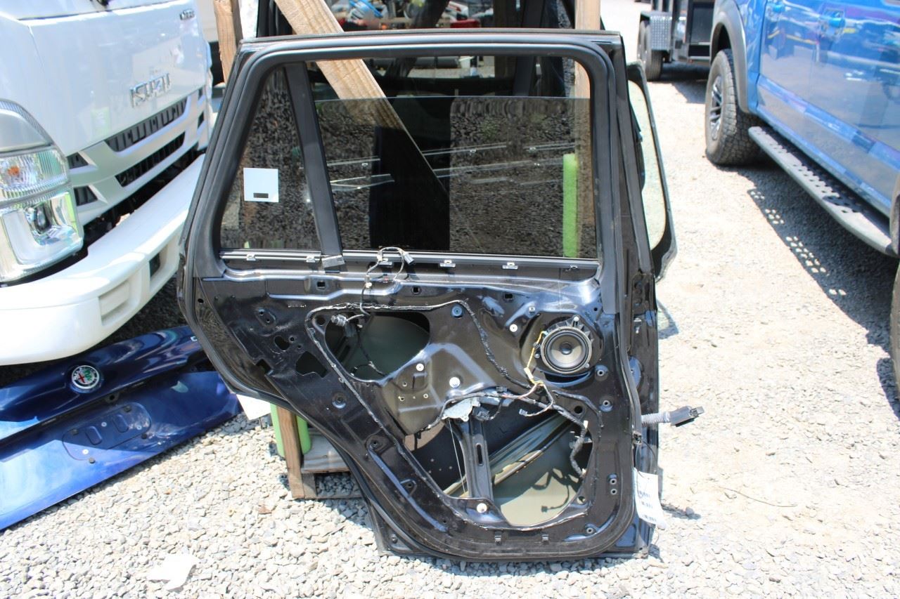 2014-2018 BMW X5 xDrive35i Rear Left Door Shell Panel w/ Glasses 41517386739 OEM - Alshned Auto Parts