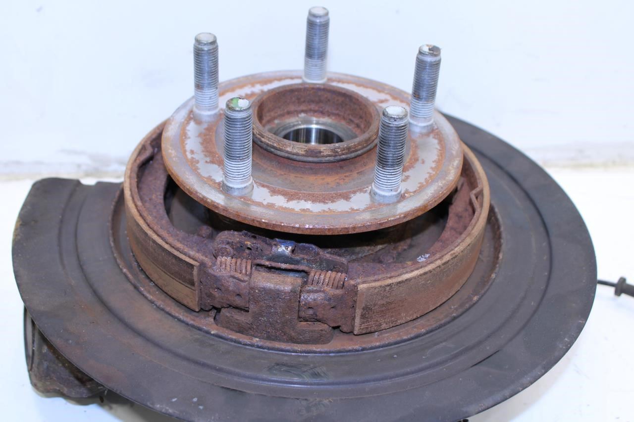 2011-2015 Jeep Grand Cherokee Limited Rear Left Spindle Knuckle Hub 4877103AD - Alshned Auto Parts