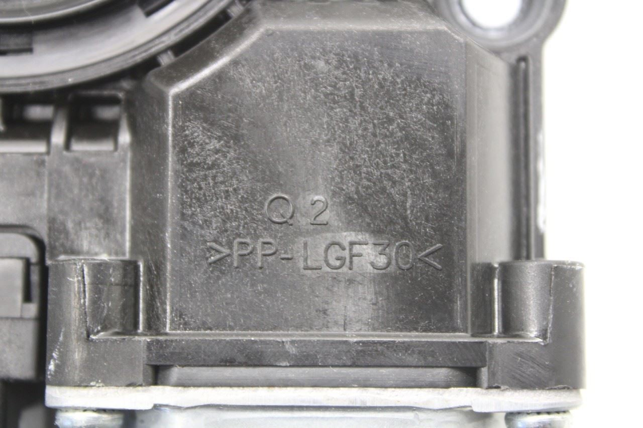 2019-2020 KIA Sorento LX Rear Right Door Power Window Motor 83460-C5220 OEM - Alshned Auto Parts