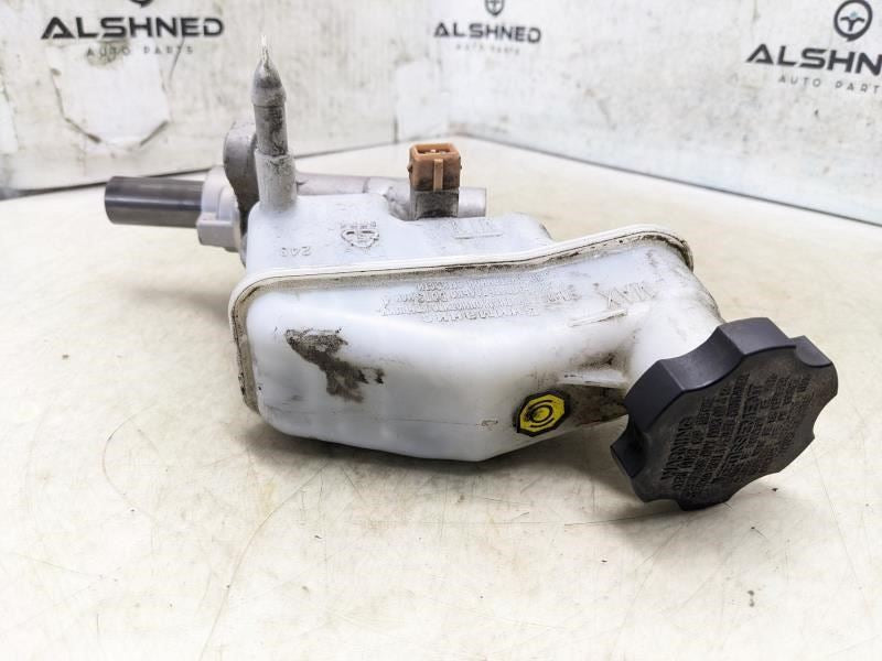 2011-2015 Kia Optima LX Brake Master Cylinder w/ Reservoir 58510-2T200 OEM - Alshned Auto Parts