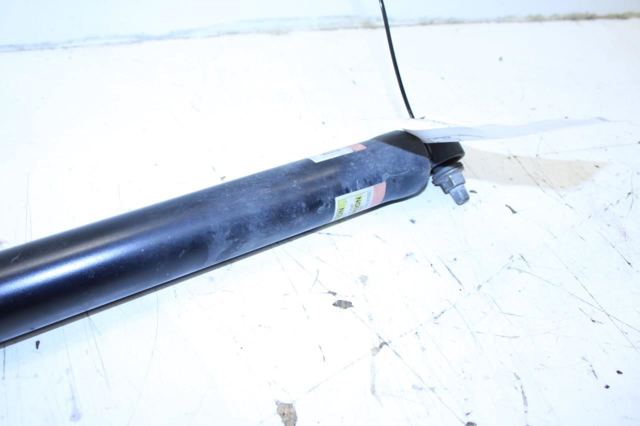 2015-23 Toyota Tacoma SR5 V6 4WD Rear Right Shock Strut Absorber 48530-04131 OEM - Alshned Auto Parts