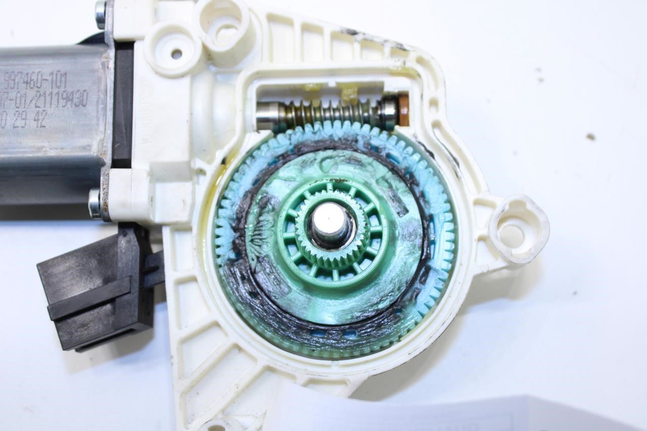 07-13 Mercedes-Benz S550 Rear Left Door Window Regulator Motor 221-820-29-42 OEM - Alshned Auto Parts