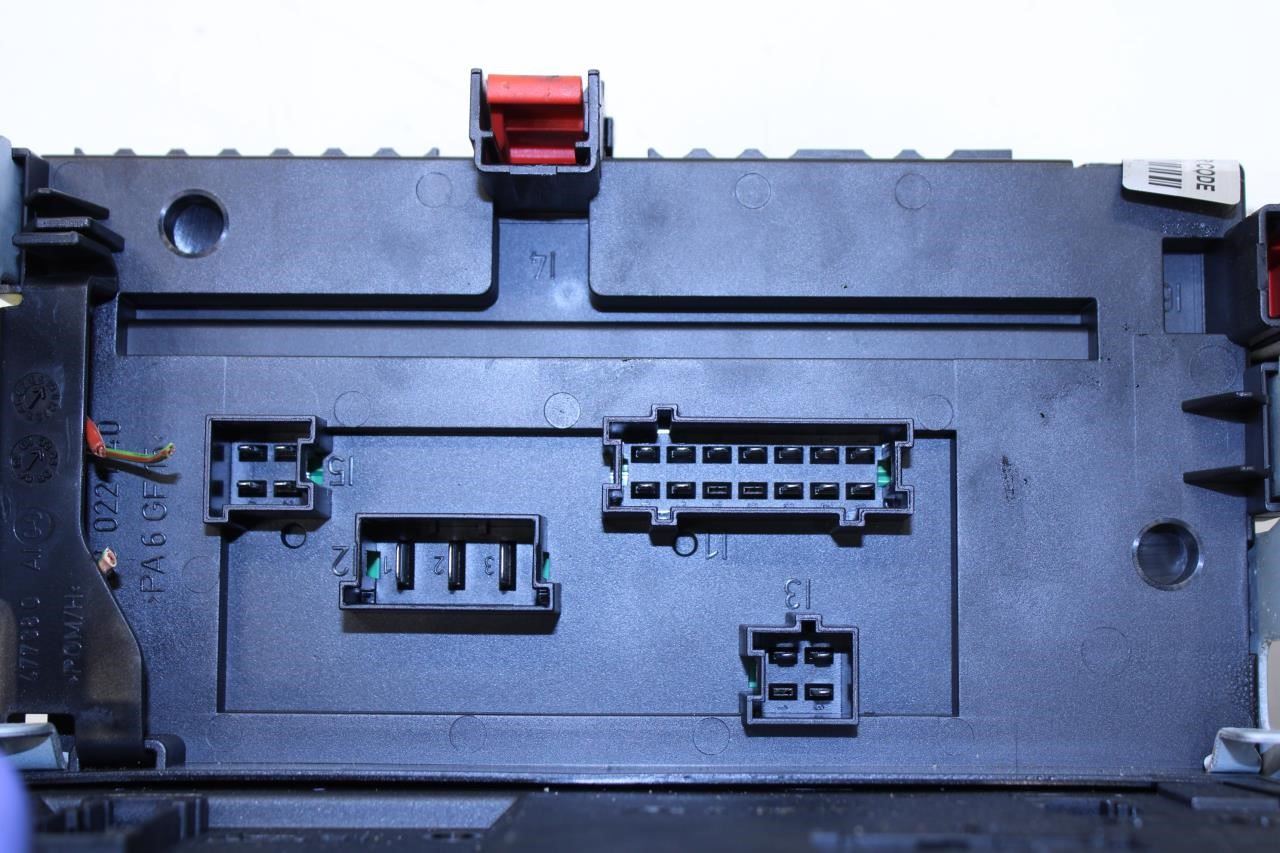 2009-10 Mercedes-Benz S550 Rear Trunk Fuse Relay Junction Box 221-545-14-01 OEM - Alshned Auto Parts
