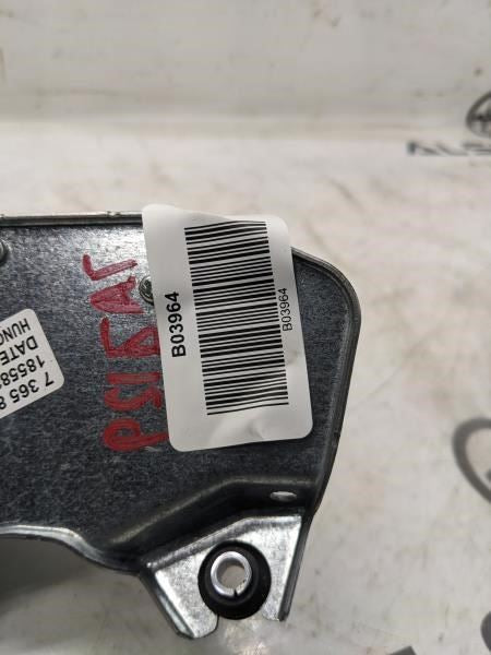 2016-2024 Mini Cooper Clubman Rear Right Passenger Side Wiper Motor 7365820 OEM6