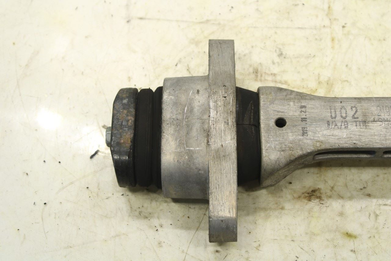 16-20 Kia Sorento LX 3.3L Front Engine Torque Arm Roll Rod Mount 21950-C5100 OEM - Alshned Auto Parts