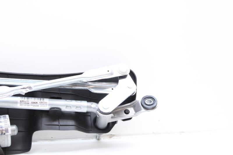 2024-2025 Chevrolet Trax Front Wiper Transmission Linkage w/ Motor 42840260 OEM - Alshned Auto Parts