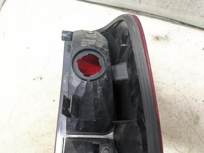 2005-2014 Nissan Frontier Rear Left Driver Side Tail Light Lamp 26555-EA825 OEM - Alshned Auto Parts