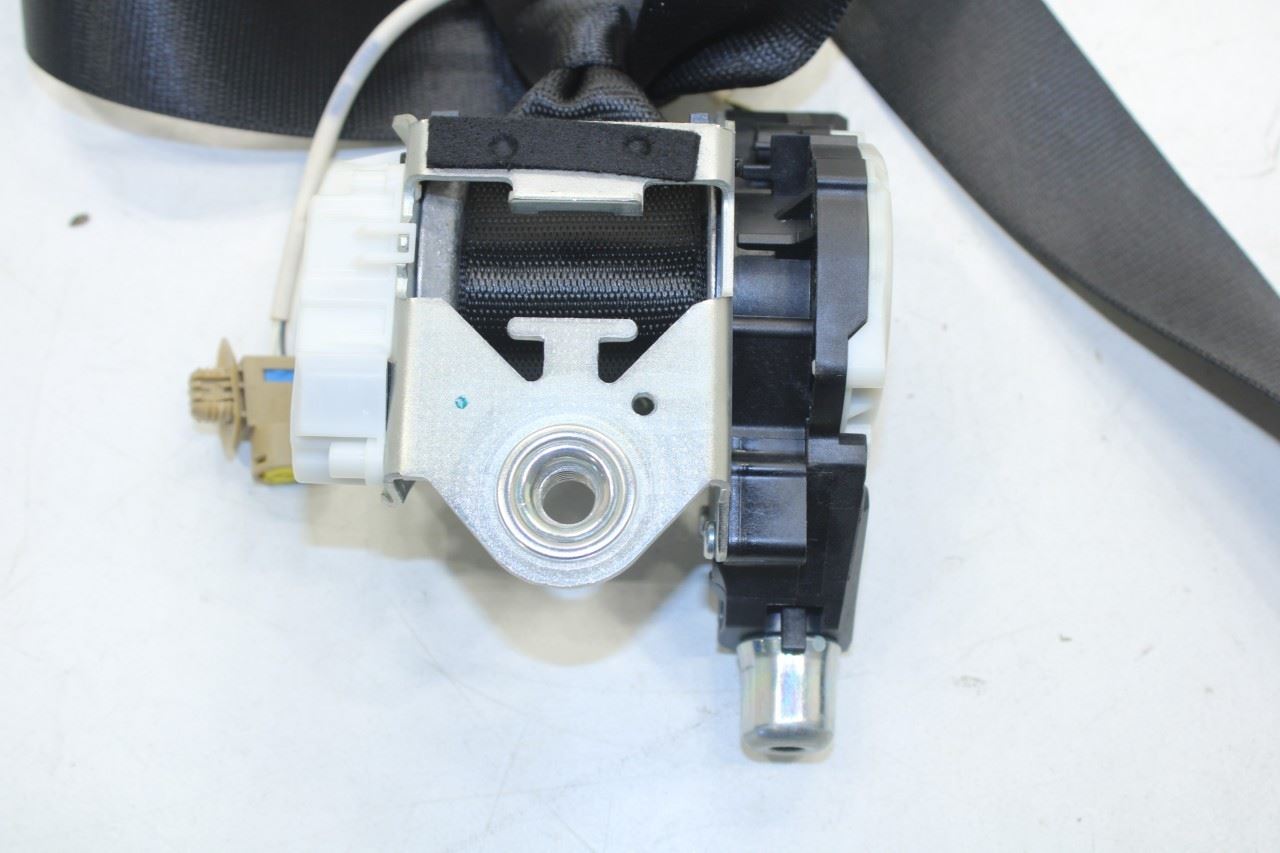 10-16 Porsche Panamera 4 AWD Rear Left or Right Side 2nd Row Seat Belt Retractor - Alshned Auto Parts