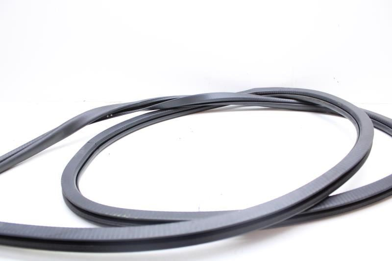 2019-2023 Jeep Cherokee Front Right Door Weatherstrip On Body 05056307AA OEM - Alshned Auto Parts