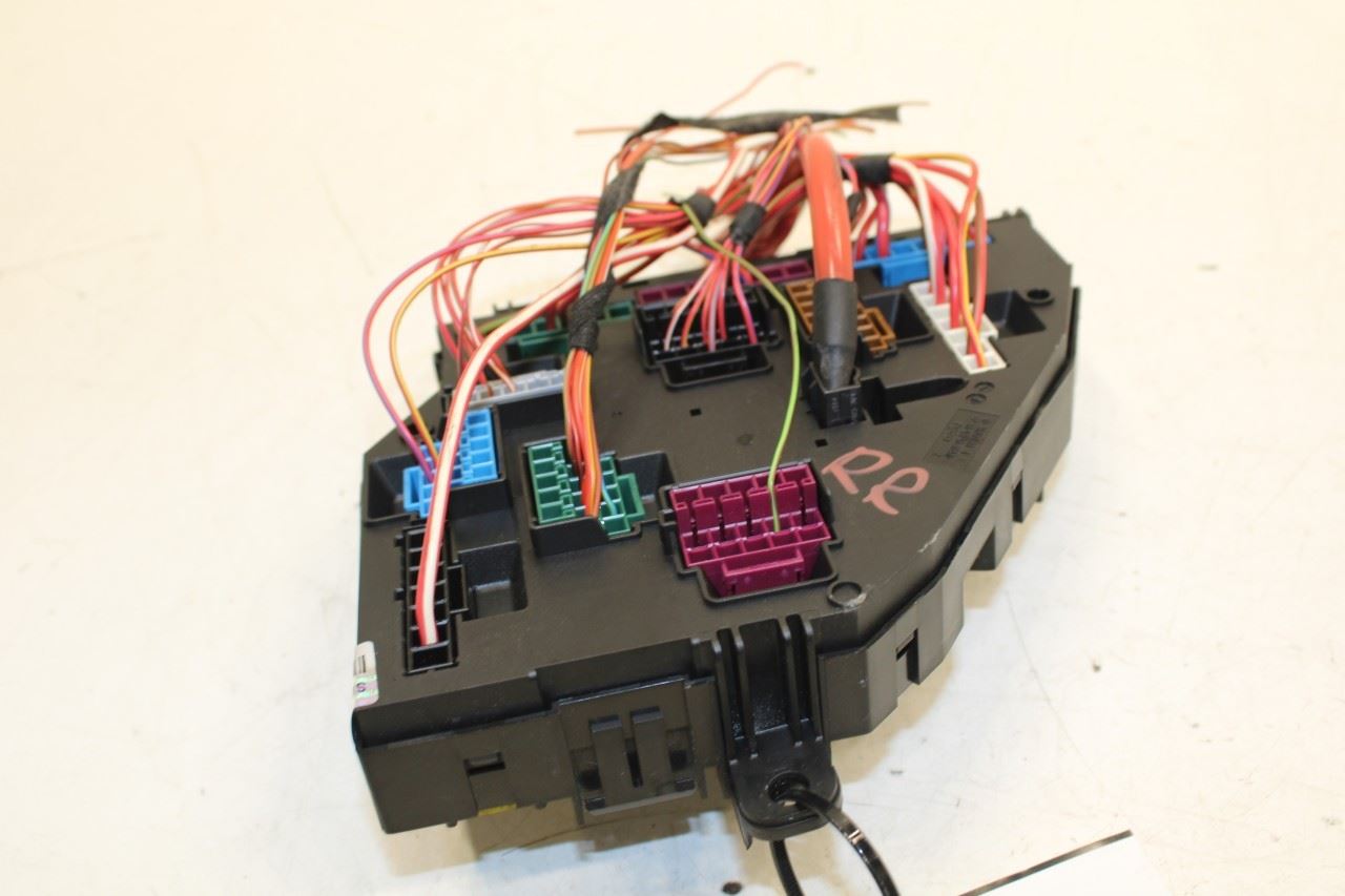 2010-2012 BMW 750Li xDrive 4.4L AWD Rear Power Distribution Fuse Relay Block - Alshned Auto Parts