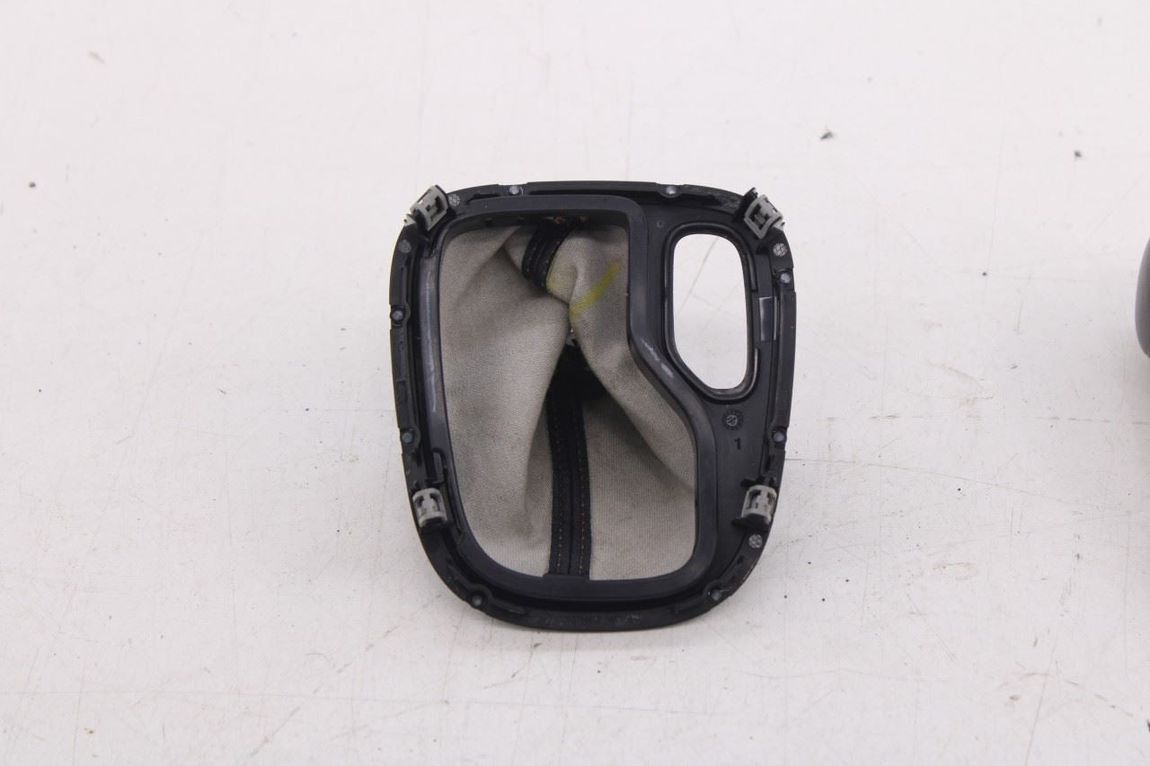 18-21 Jeep Compass Limited 4WD Auto Transmission Gear Shifter Lever Knob w/ Boot - Alshned Auto Parts