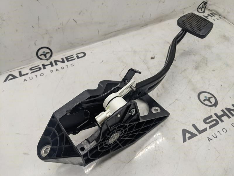 2015-2022 GMC Canyon Brake Stop Pedal Assembly 23326809 OEM0