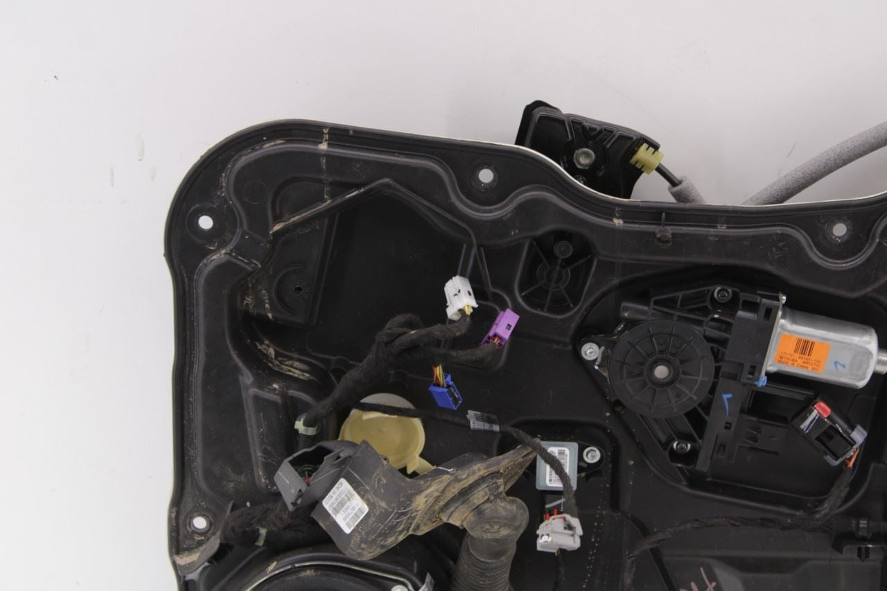 14-23 Jeep Cherokee Limited Front Right Door Window Regulator w/ Carrier w Motor - Alshned Auto Parts