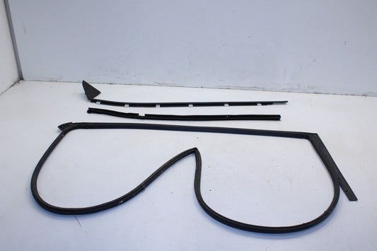 2016-20 Hyundai Elantra Rear Right Door Run Channel w/ Belt Molding Weatherstrip - Alshned Auto Parts