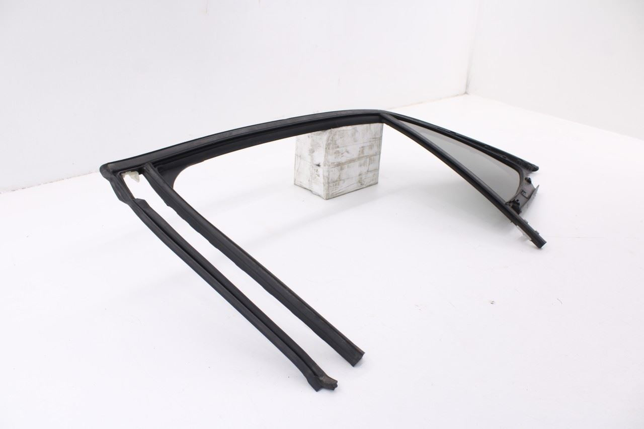 2018-2024 Chevrolet Equinox LT Rear Left Door Run Channel w/ Belt Outer Molding2