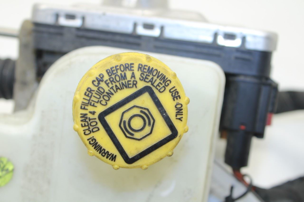 17-2022 Alfa Romeo Giulia Ti AWD Brake Booster w/ Master Cylinder w/ Reservoir - Alshned Auto Parts