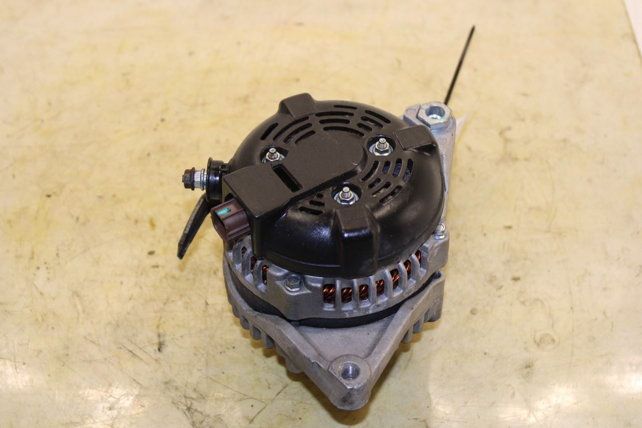 2009-2011 Toyota Camry LE 2.5L Alternator Generator 27060-0V060 OEM - Alshned Auto Parts