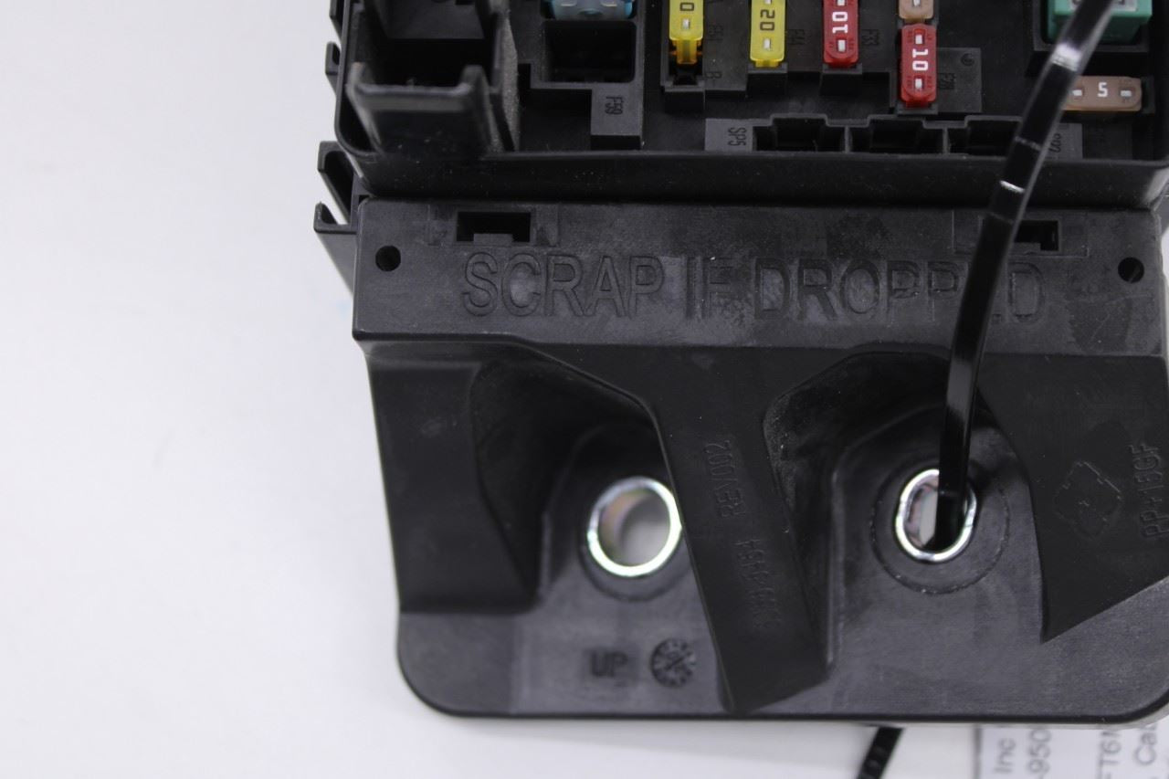 20-24 Ram 1500 Big Horn 5.7L Power Distribution Center 48V eTorque PDC Fuse Box9