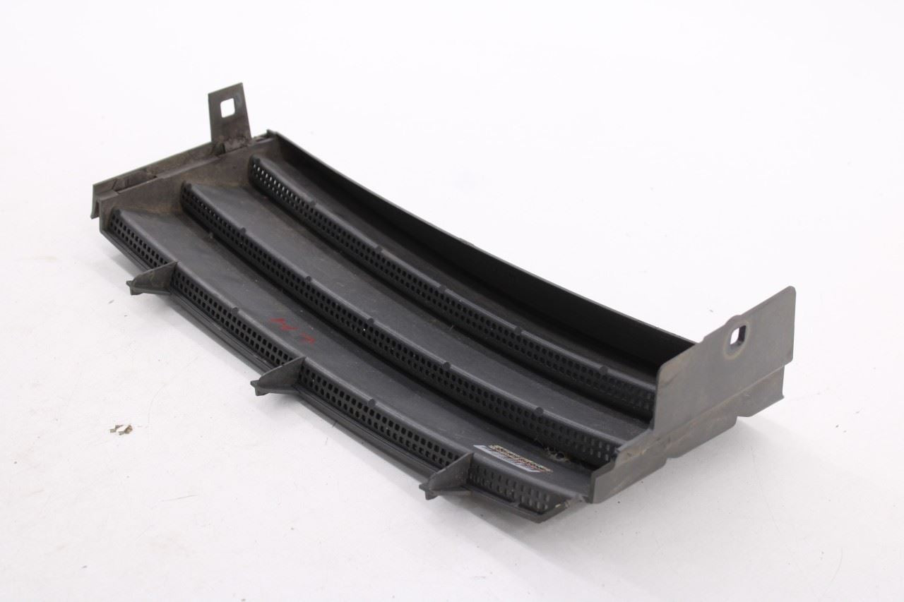 2010 Land Rover Range Rover HSE Front Left Side Fender Vent Grille LR011354 OEM9