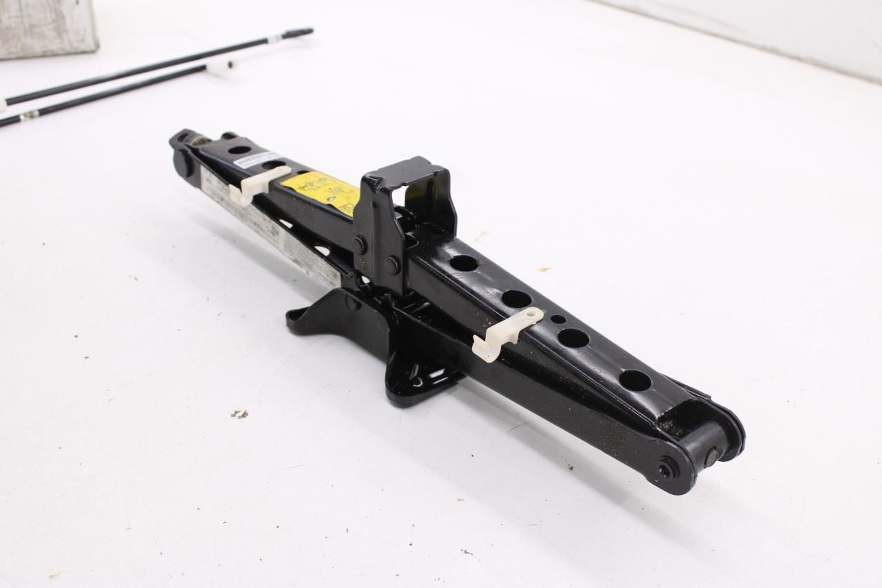 2002-12 Land Rover Range Rover HSE 5.0L Scissor Lifting Jack and Lever LR029584 - Alshned Auto Parts