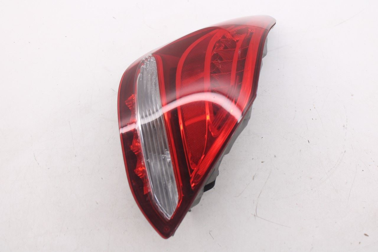 2015-2018 Mercedes-Benz C300 4Matic Rear Left Driver Side Tail Light Lamp8