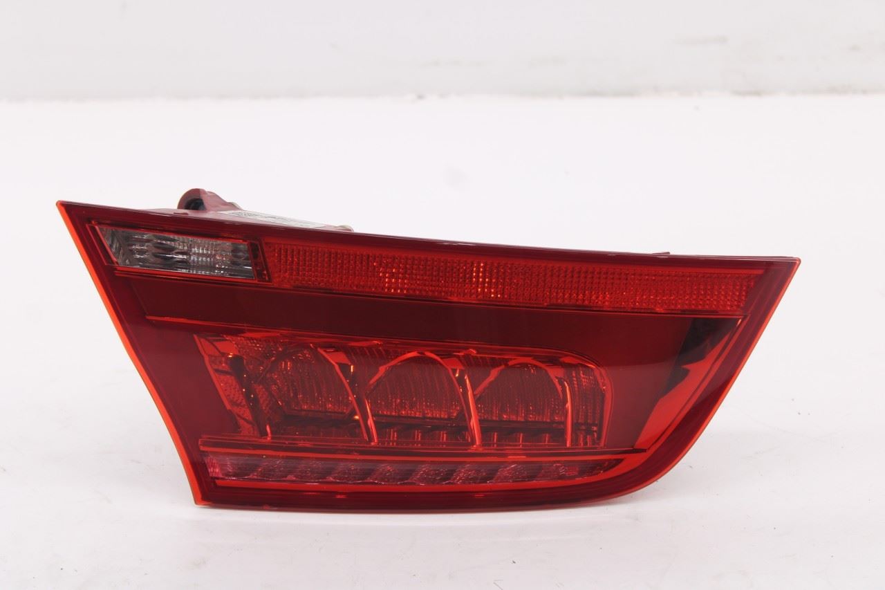 2012-2015 Audi A7 Premium Rear Left Driver Side Tail Light Lamp 4G8-945-095-A0