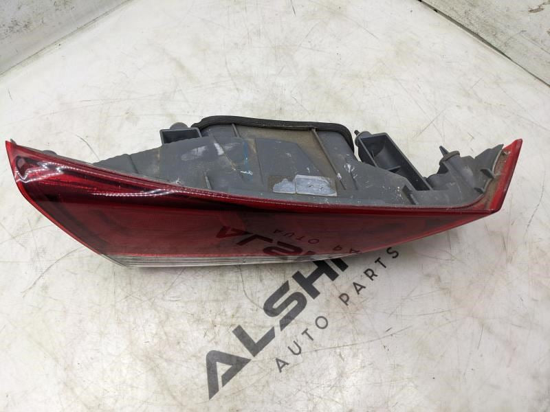 16-18 Hyundai Elantra SE 2.0L Rear LH Side Inner Tail Light Lamp 92403-F3000 OEM2