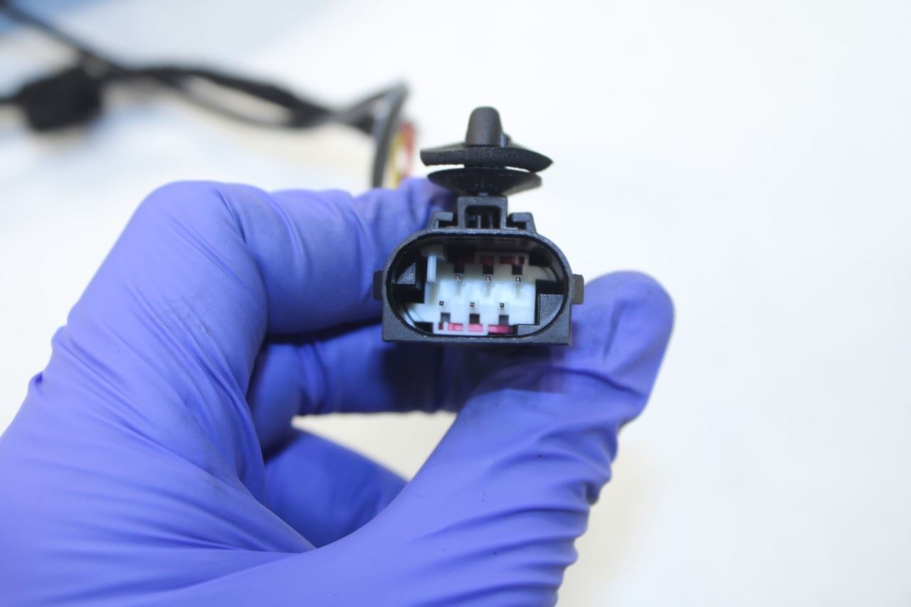 10-16 Porsche Panamera 4 3.6L AWD Rear Passenger Right Side Door Exterior Handle - Alshned Auto Parts