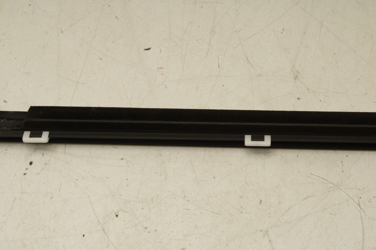 2023-25 Kia Sportage Hybrid EX Front Right Door Belt Outer w/ Inner Weatherstrip - Alshned Auto Parts